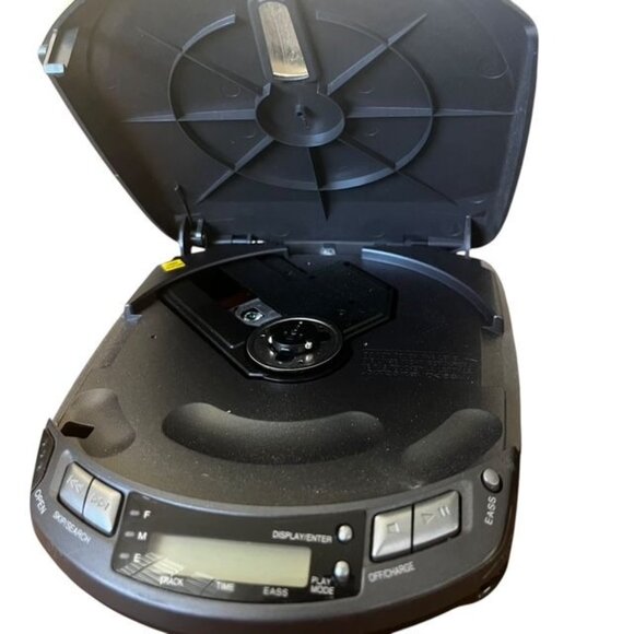 Vintage Aiwa XP-520 Portable Compact Disc Player - Picture 4 of 6